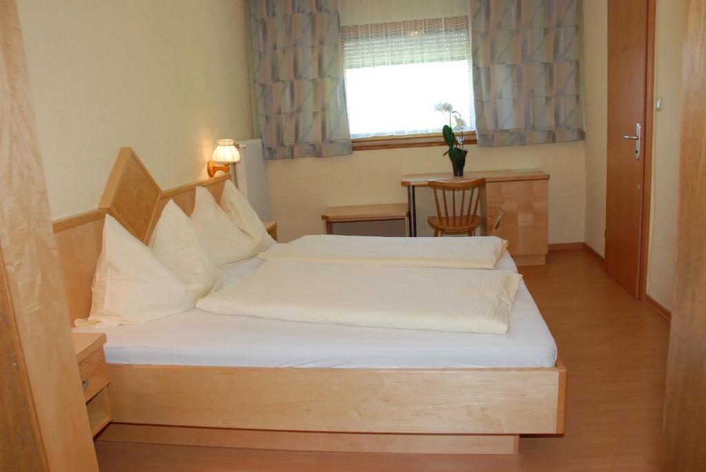 Gaestehaus Groeblacher Köstenberg Екстериор снимка